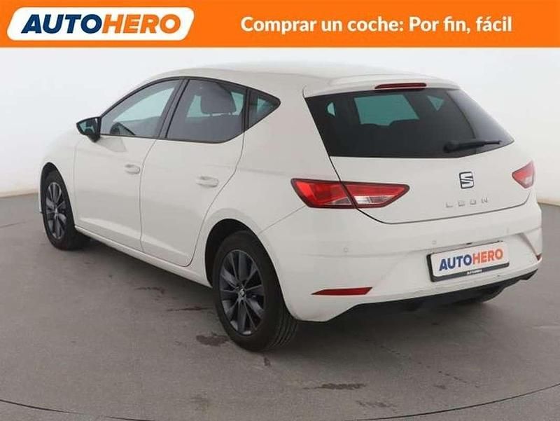 Usado Seat Leon Style 116 CV (85 kW) 2019 Blanco Utilitario
