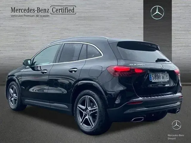 Usado Mercedes GLA200 150 CV (110 kW) 2024 SUV