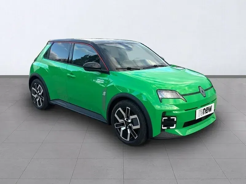 Usado Renault R5 Techno 110 kW (150 CV) 2024 Verde Utilitario