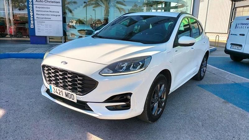 Usado Ford Kuga ST-Line 225 CV (165 kW) 2022 Blanco SUV