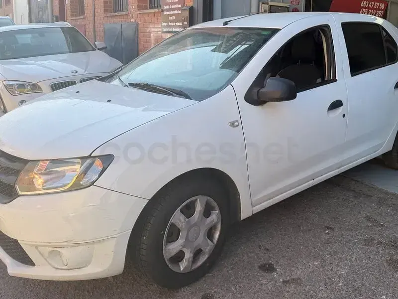 Usado Dacia Logan Ambiance 90 CV (66 kW) 2015 Blanco Berlina