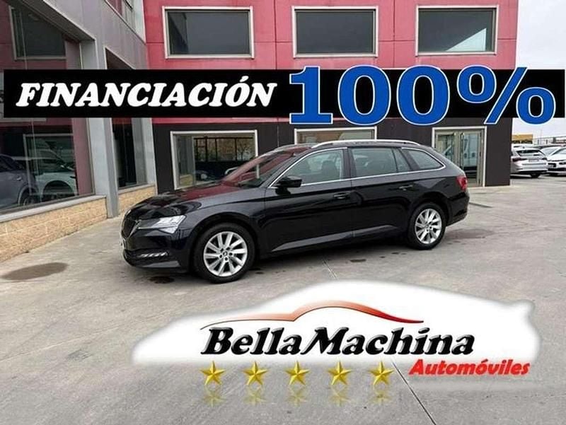 Usado Skoda Superb Ambition 150 CV (110 kW) 2022 Negro Familiar