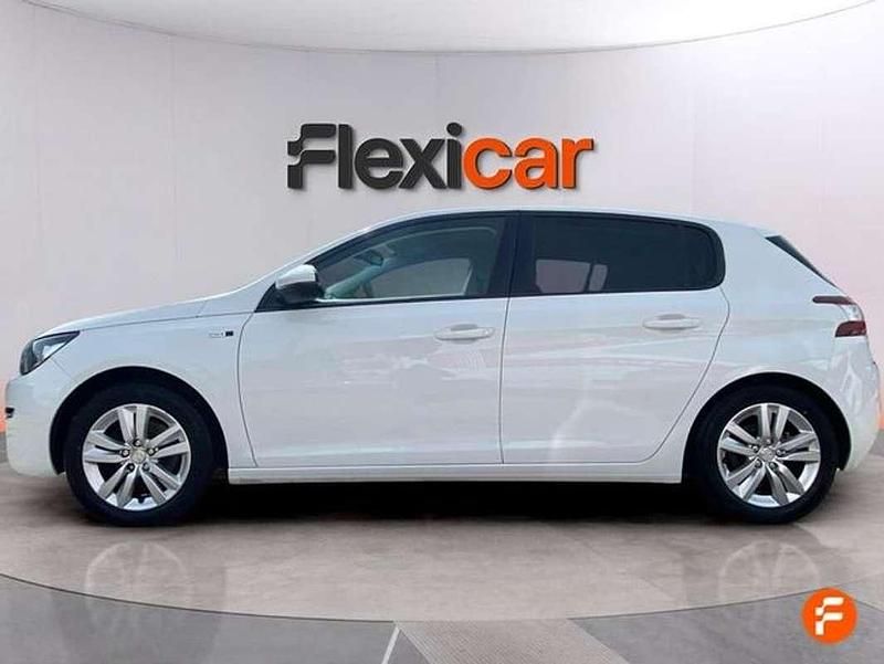 Usado Peugeot 308 Access 101 CV (74 kW) 2019 Blanco Utilitario