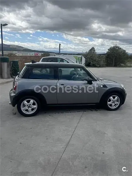 Usado Mini Cooper 120 CV (88 kW) 2009 Gris / plata Utilitario