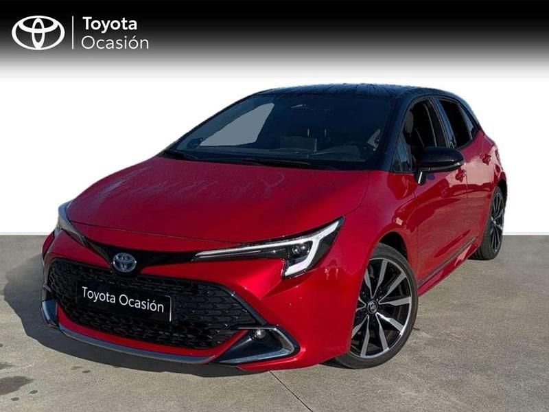 Rojo Usado 2024 Toyota Corolla Edition Utilitario | 28.490 € (Caro) - Imagen 1/4
