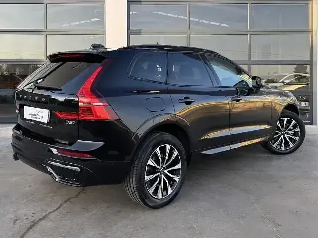 Usado Volvo XC60 Plus 249 CV (183 kW) 2025 Negro SUV
