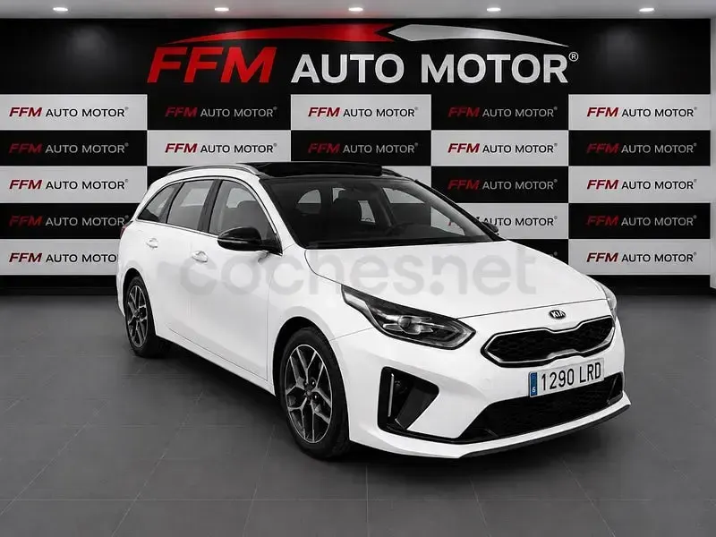 Usado Kia Ceed GT GT-Line 136 CV (100 kW) 2021 Blanco Familiar