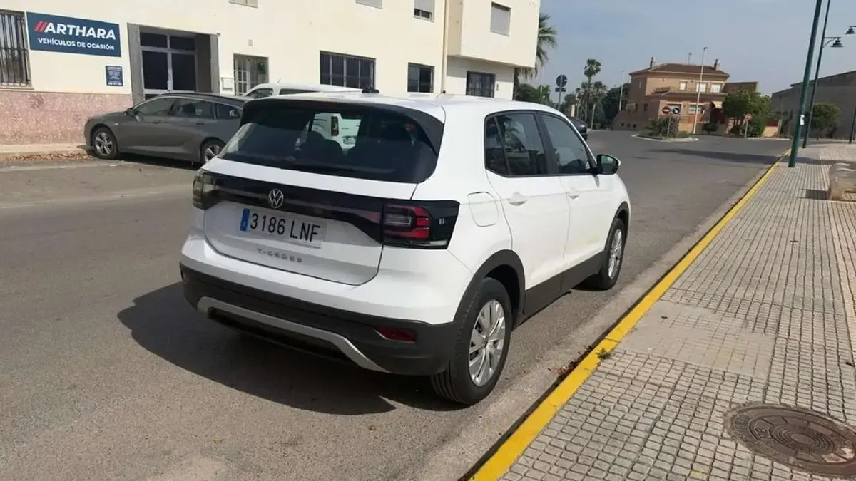 Usado VW T-Cross Edition 95 CV (69 kW) 2021 Blanco SUV