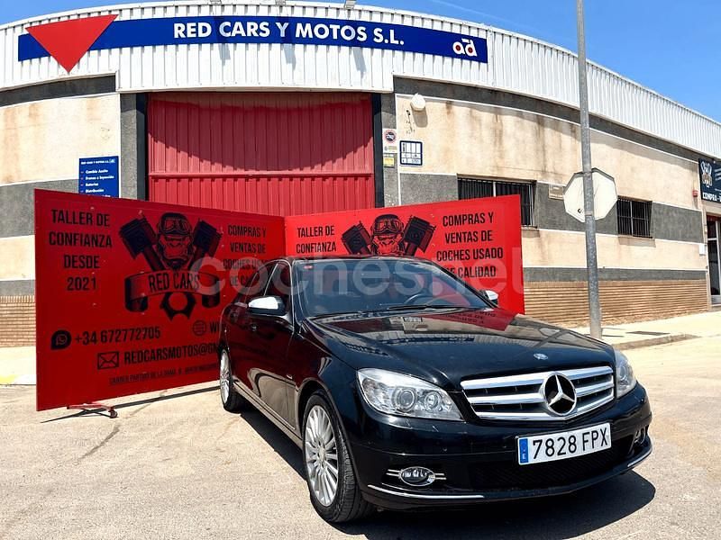 Usado Mercedes C320 Avantgarde 224 CV (164 kW) 2007 Negro Familiar