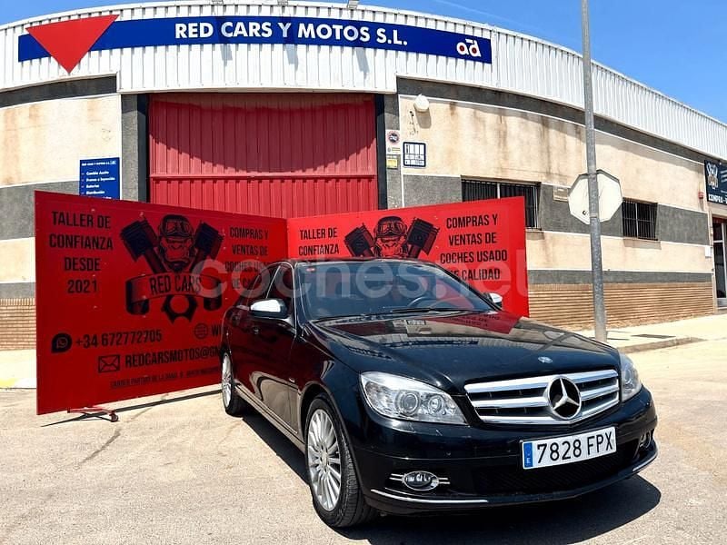 Negro Usado 2007 Mercedes C320 Avantgarde Familiar | 8950 € (Un poco caro) - Imagen 1/4