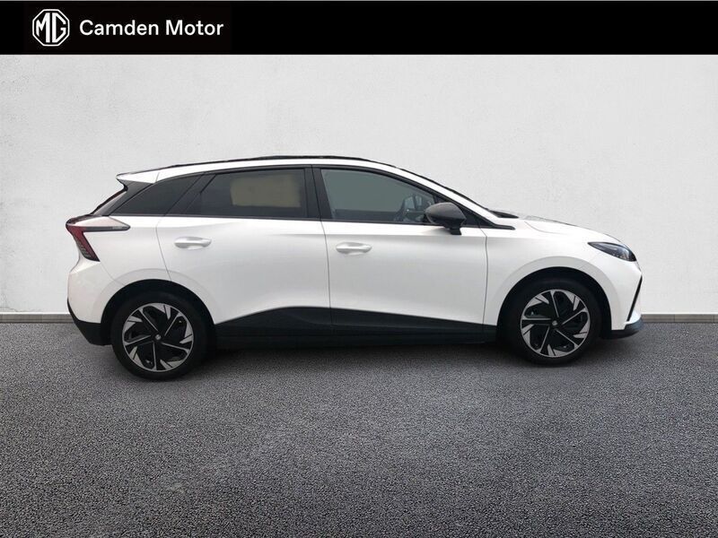 Nuevo MG MG4 EV Luxury 150 kW (204 CV) 2025 Rojo Utilitario