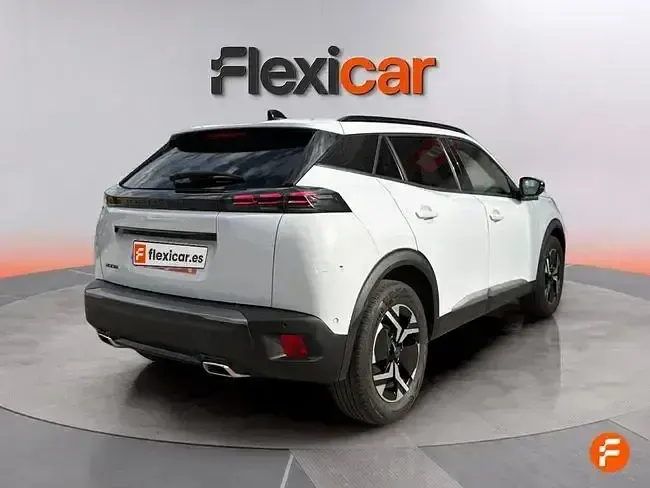 Usado Peugeot 2008 Allure 130 CV (95 kW) 2024 Blanco SUV
