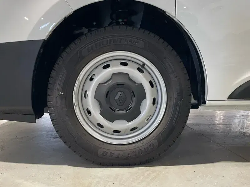 Usado Renault Trafic 52 kW (71 CV) 2024 Blanco Monovolumen