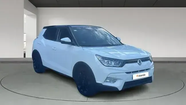 Usado SsangYong Tivoli 128 CV (94 kW) 2016 Blanco SUV