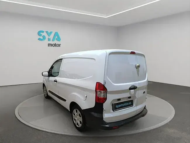Usado Ford Transit 100 CV (73 kW) 2022 Blanco Van