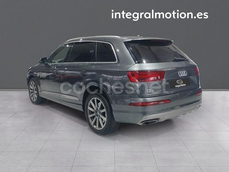 Usado Audi Q7 Business 272 CV (200 kW) 2016 Gris / plata SUV