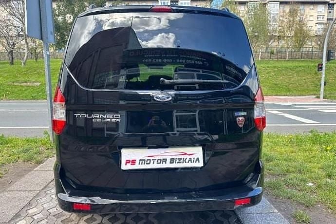 Usado Ford Tourneo Ambiente 101 CV (74 kW) 2016