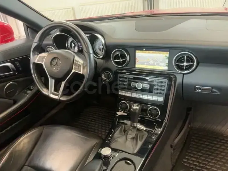 Usado Mercedes SLK250 204 CV (150 kW) 2012 Rojo Descapotable