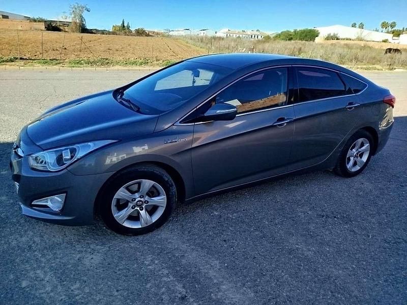 Gris Usado 2014 Hyundai i40 Style Familiar | 7599 € (Buen precio) - Imagen 1/4