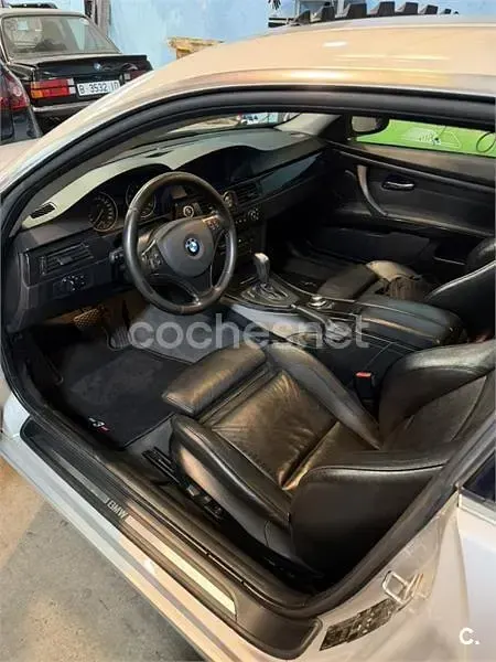 Usado BMW 325 218 CV (160 kW) 2007 Gris / plata Coupe