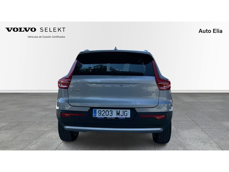 Usado Volvo XC40 Core 129 CV (94 kW) 2023 Gris SUV