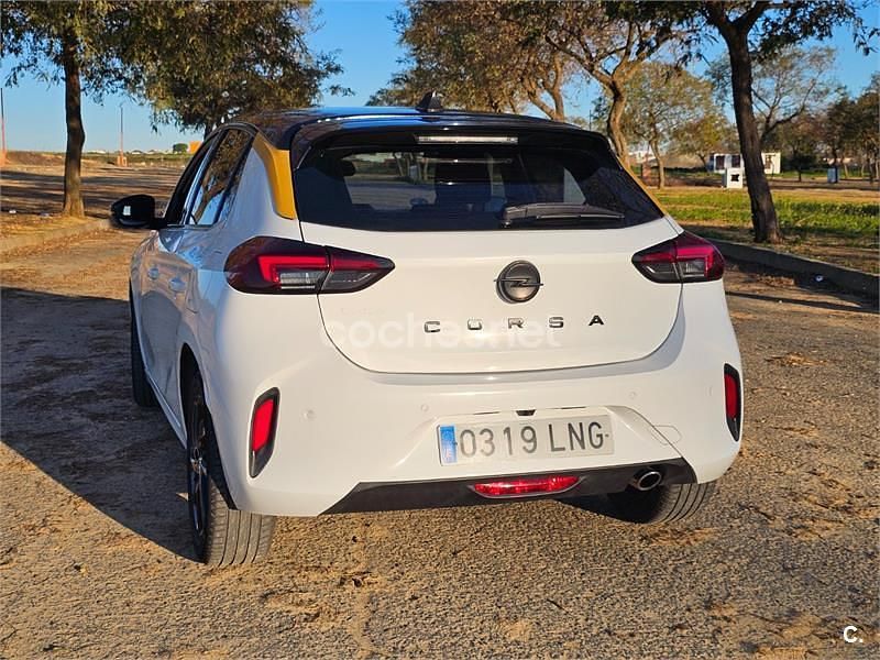 Usado Opel Corsa GS Line 102 CV (75 kW) 2021 Blanco Utilitario
