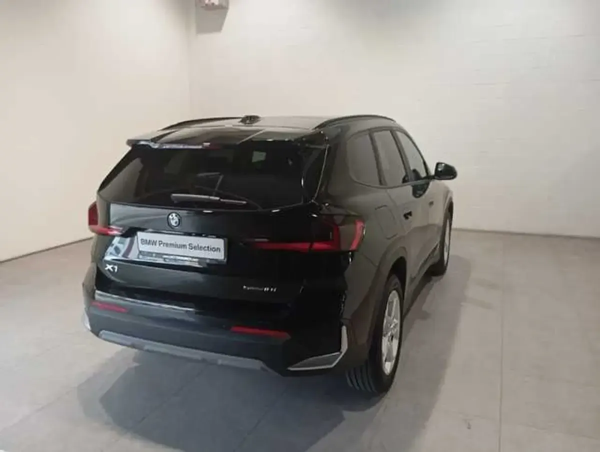 Usado BMW X1 Comfort Edition 136 CV (100 kW) 2024 Negro SUV