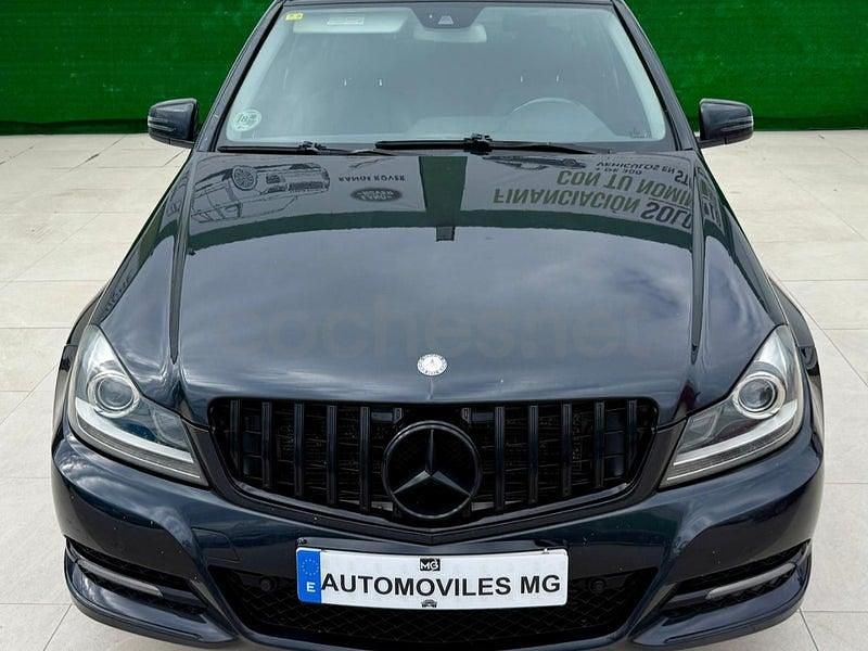 Usado Mercedes C220 170 CV (125 kW) 2011 Negro Familiar