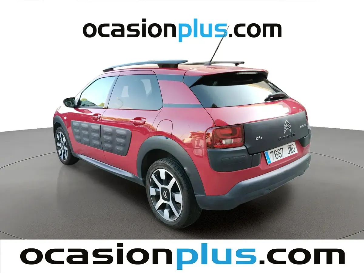 Usado Citroën C4 Cactus Feel 110 CV (80 kW) 2017 Rojo Utilitario