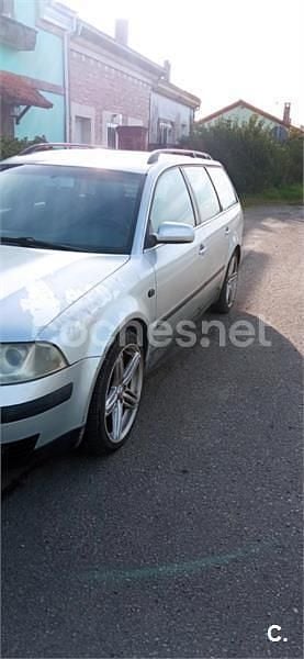 Usado VW Passat Trendline 130 CV (95 kW) 2001 Gris / plata Familiar