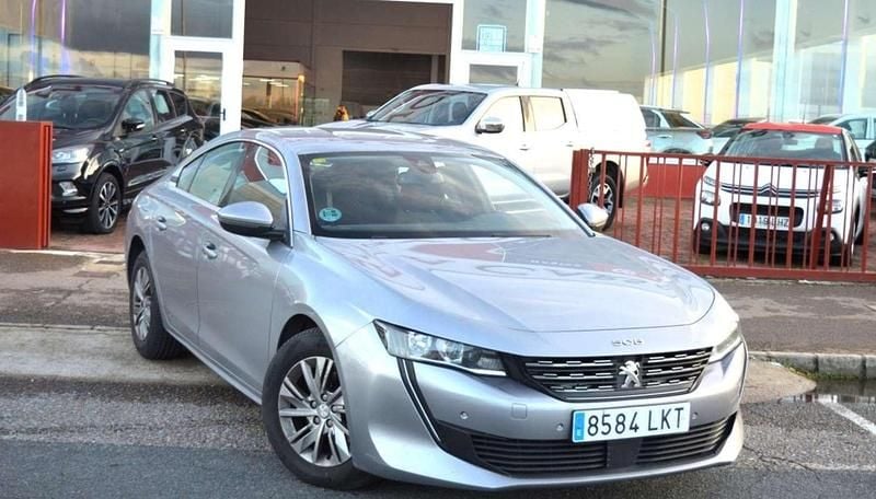 Usado Peugeot 508 Business-Line 131 CV (96 kW) 2020 Gris / plata Berlina
