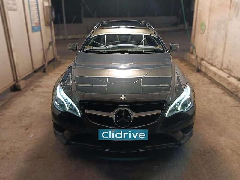 Usado Mercedes E220 170 CV (125 kW) 2014 Gris Coupe