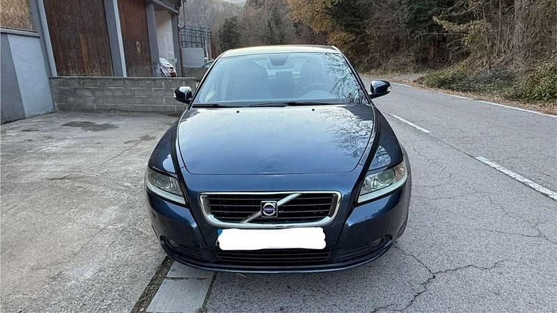 Usado Volvo S40 Momentum 125 CV (91 kW) 2007 Azul Berlina