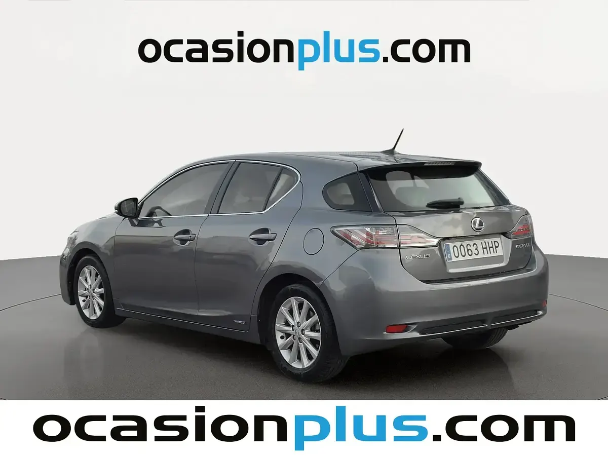 Usado Lexus CT200h 136 CV (100 kW) 2011 Gris Utilitario