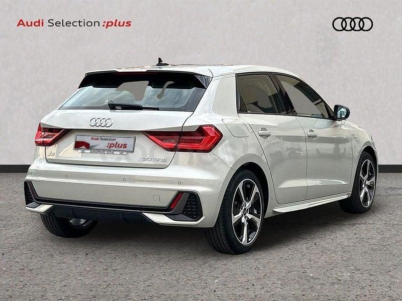 Usado Audi A1 Sportback 116 CV (85 kW) 2025 Gris / plata Utilitario