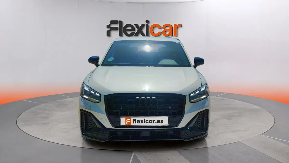 Usado Audi Q2 Premium 150 CV (110 kW) 2024 Gris SUV