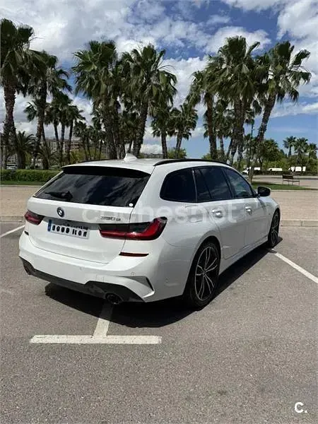 Usado BMW 330e Comfort Edition 292 CV (214 kW) 2022 Blanco Familiar
