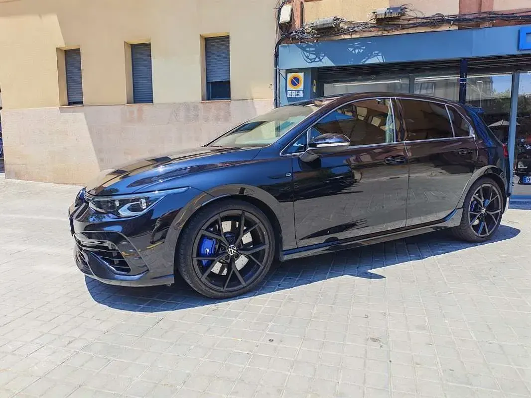 Usado VW Golf VIII R 320 CV (235 kW) 2022 Negro Utilitario