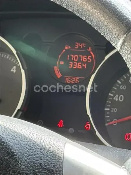 Usado Nissan Qashqai Acenta 106 CV (77 kW) 2008 Gris / plata SUV