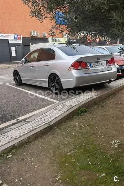 Usado Honda Civic Hybrid 115 CV (84 kW) 2007 Gris / plata Berlina