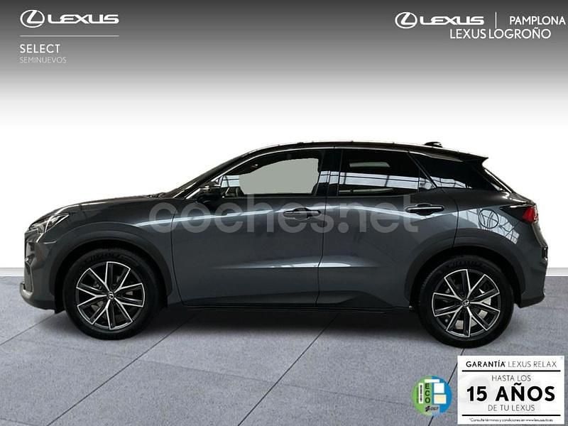 Usado Lexus LBX 136 CV (100 kW) 2024 Gris / plata SUV