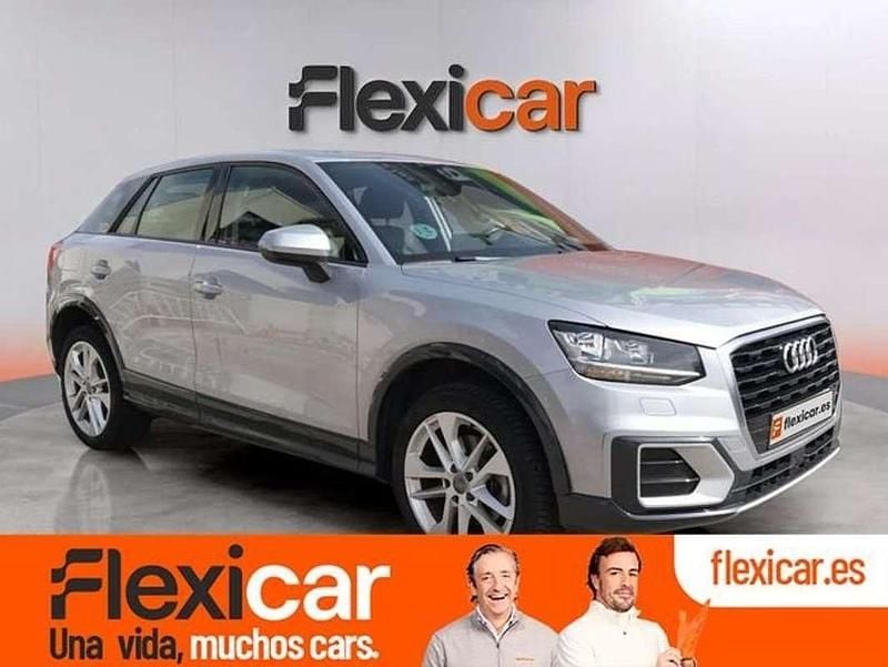 Usado Audi Q2 Design 116 CV (85 kW) 2018 Gris SUV