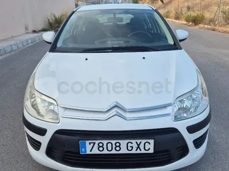 Usado Citroën C4 88 CV (64 kW) 2010 Blanco Berlina