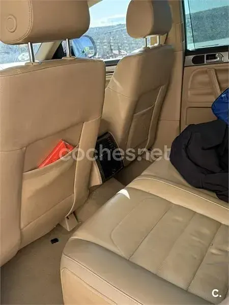 Usado VW Touareg 240 CV (176 kW) 2009 Rojo SUV