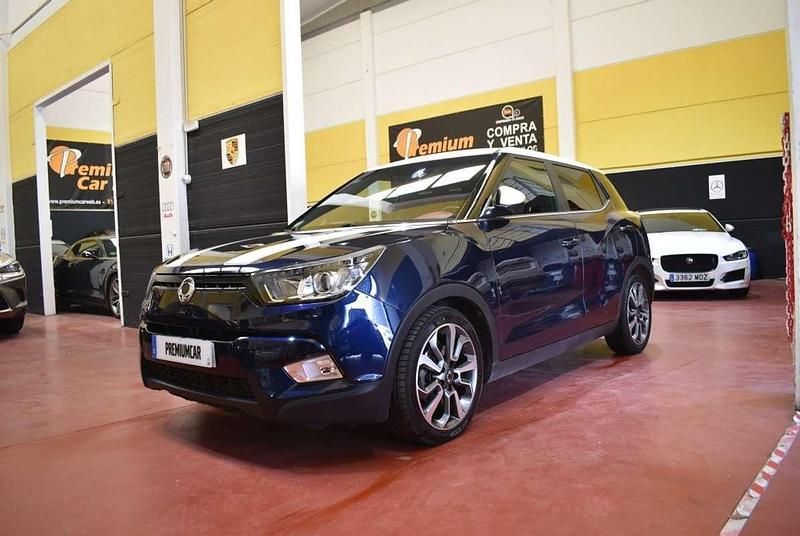 Azul Usado 2016 Ssangyong Tivoli Limited SUV | 12.990 € (Precio justo) - Imagen 1/4
