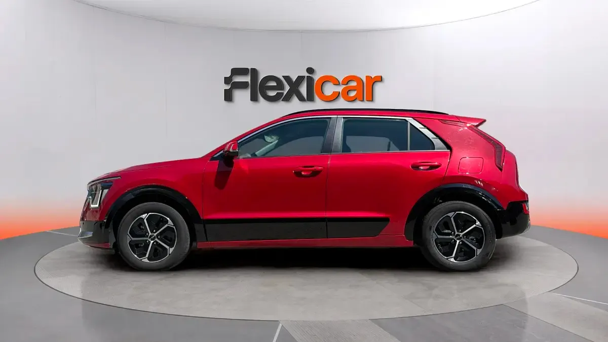 Usado Kia Niro 141 CV (103 kW) 2022 Rojo SUV