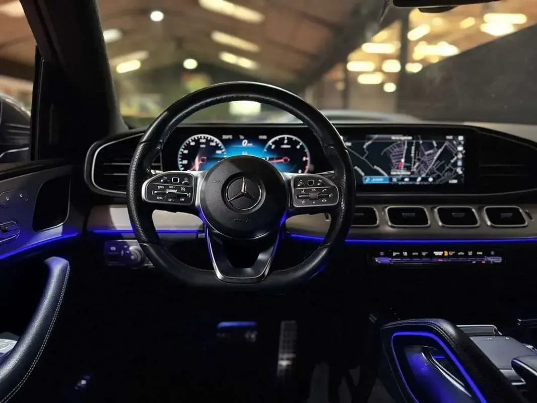 Usado Mercedes GLE300 245 CV (180 kW) 2021 Gris SUV