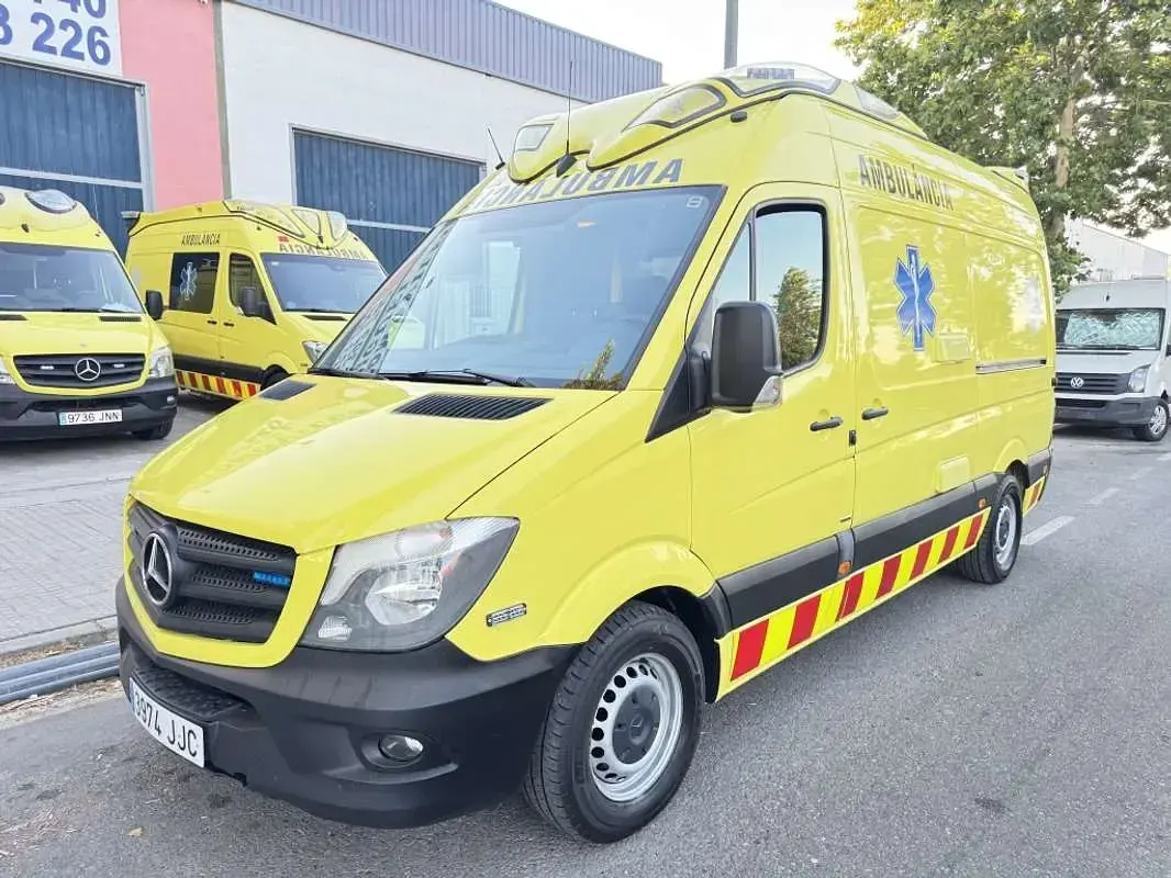 Usado Mercedes Sprinter 129 CV (94 kW) 2015 Amarillo Van