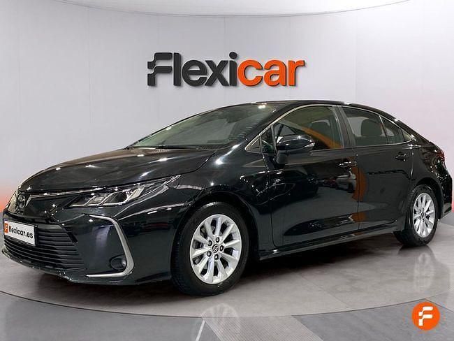 Usado Toyota Corolla 115 CV (84 kW) 2023 Negro Berlina