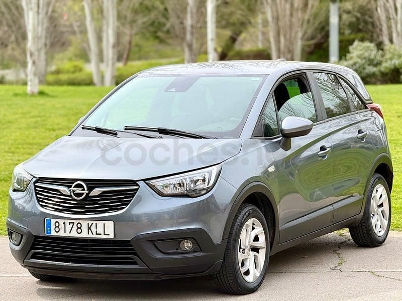 Usado Opel Crossland X Selective 110 CV (80 kW) 2018 Gris / plata SUV